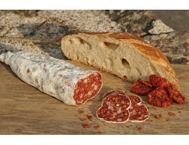 Saucisson aux tomates séchées